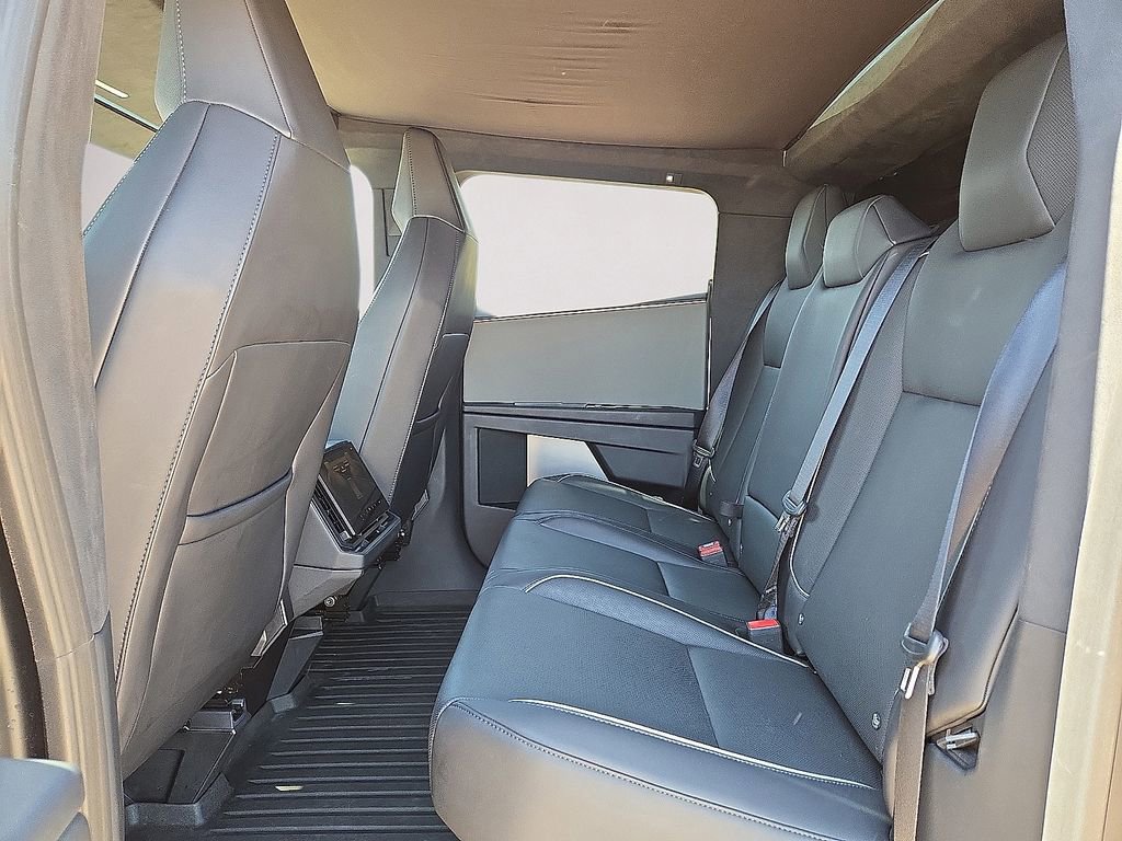 Used 2024 Tesla Cybertruck AWD Crew Cab image 13