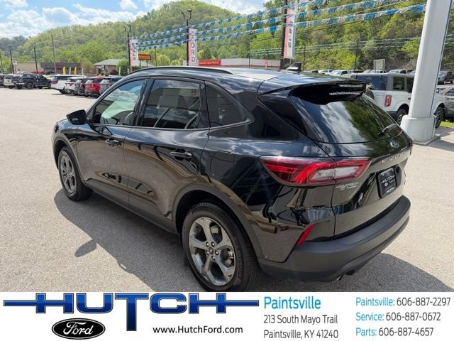 Used 2025 Ford Escape ST-Line Select AWD/4WD image 5