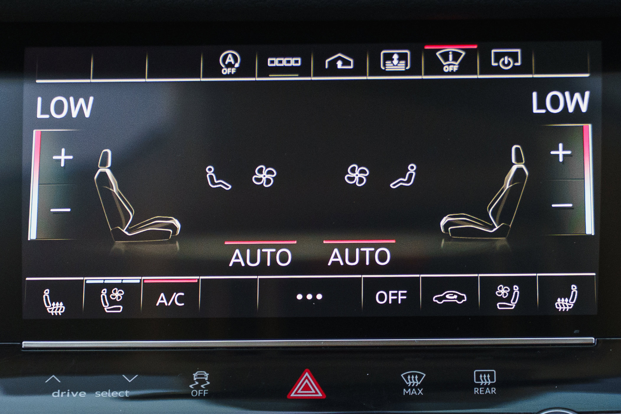 Certified 2022 Audi S8 AWD/4WD image 11