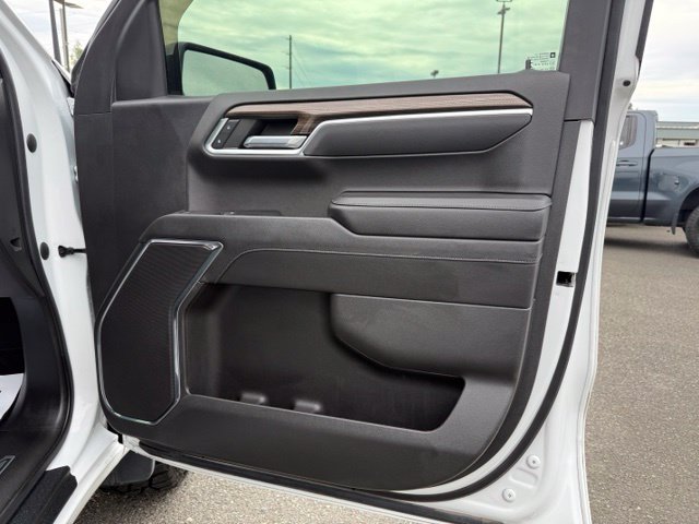 Used 2022 Chevrolet Silverado 1500 LT AWD/4WD image 9
