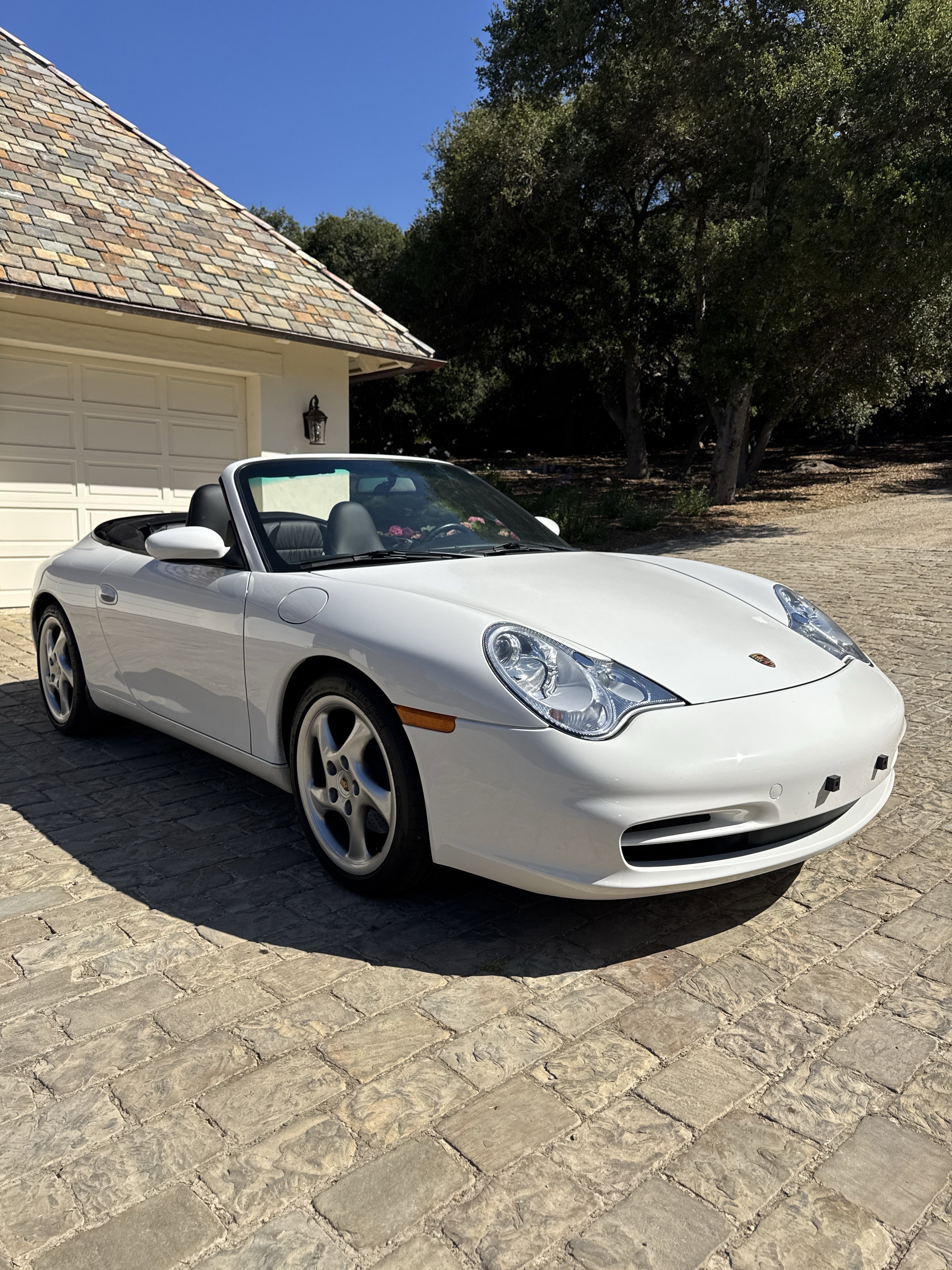 Used 2002 Porsche 911 Cabriolet image 9