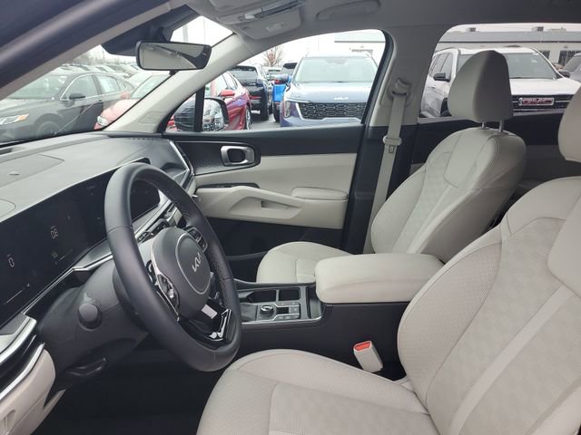 Certified 2025 Kia Sorento S image 16
