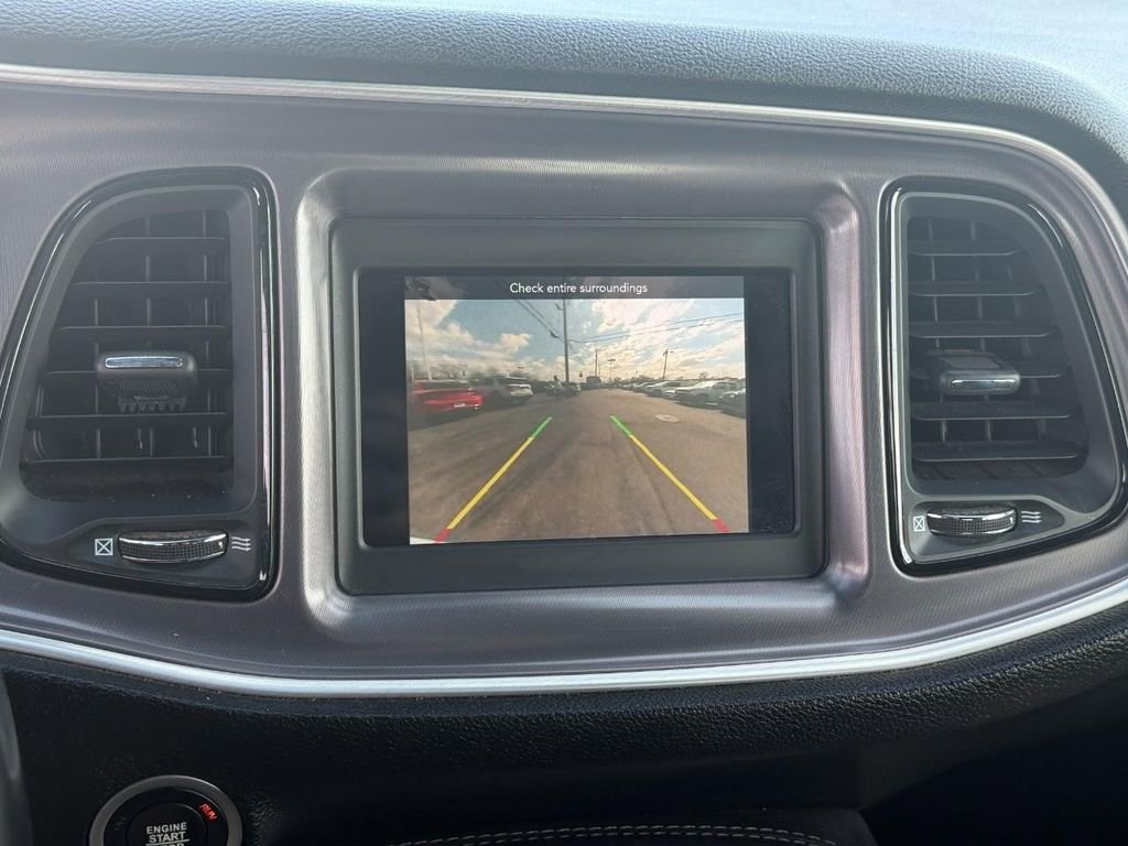 Used 2019 Dodge Challenger SXT image 19