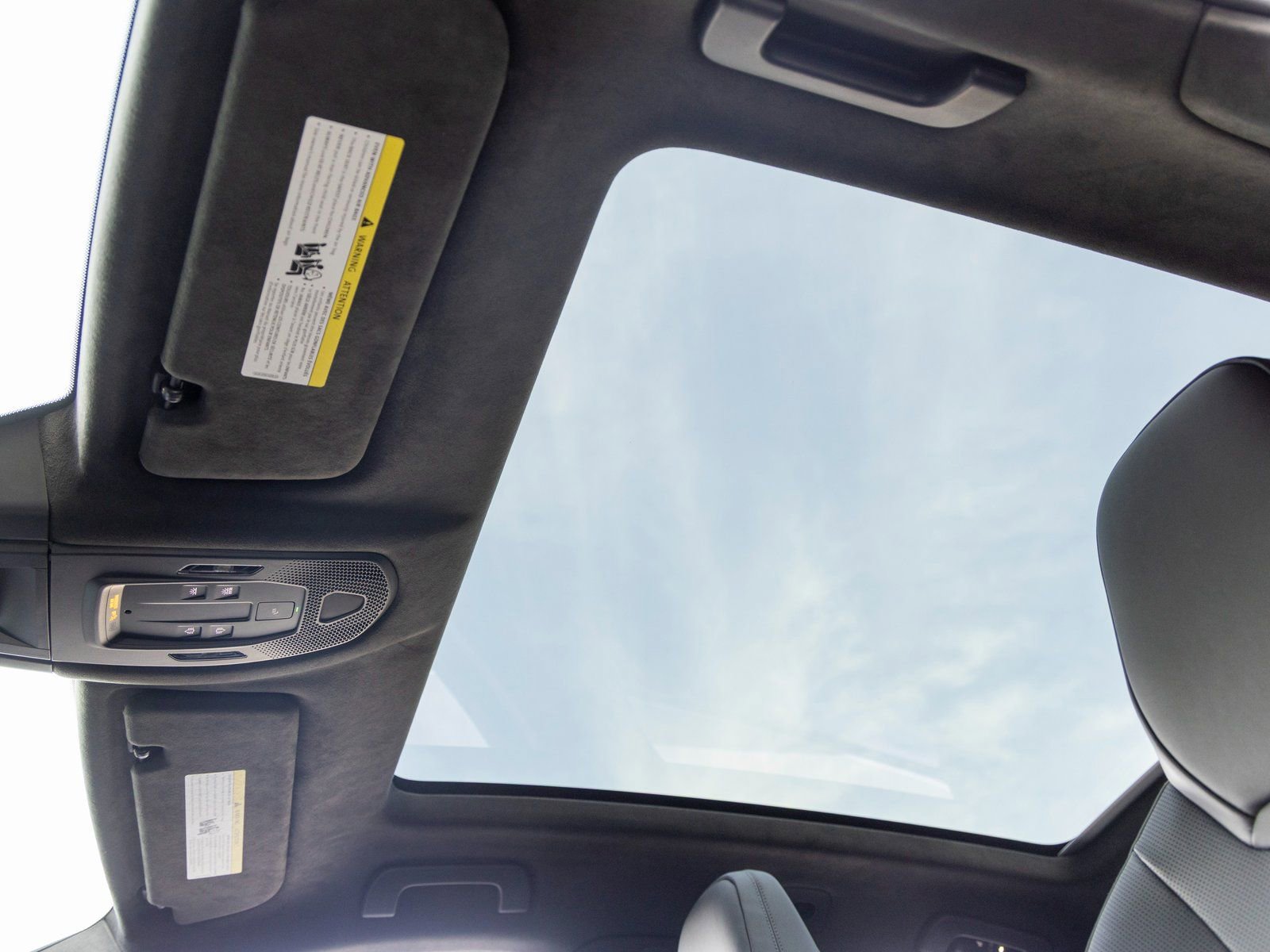 Certified 2025 Porsche Cayenne GTS image 31