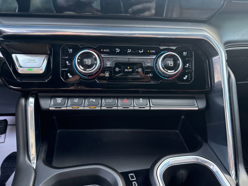 Used 2024 GMC Sierra 3500 Denali Ultimate image 23