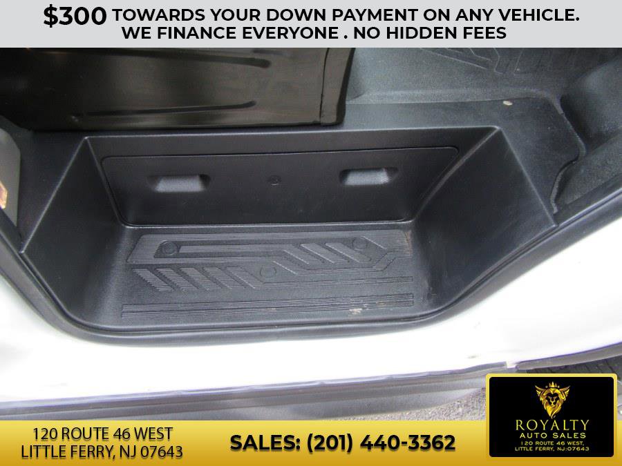 Used 2020 Ford Transit 250 Medium Roof w/ Load Area Protection Package image 36