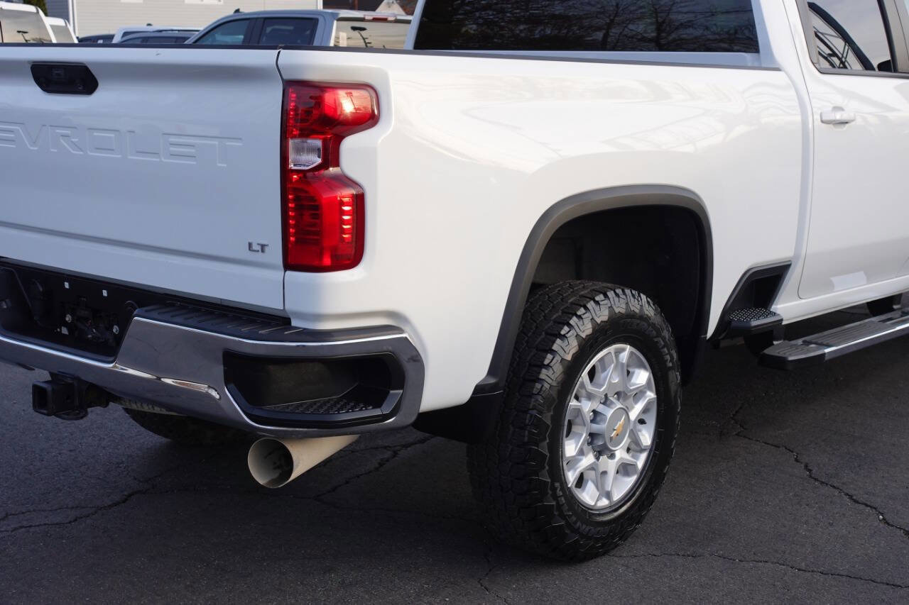 Used 2023 Chevrolet Silverado 2500 LT w/ Convenience Package image 11