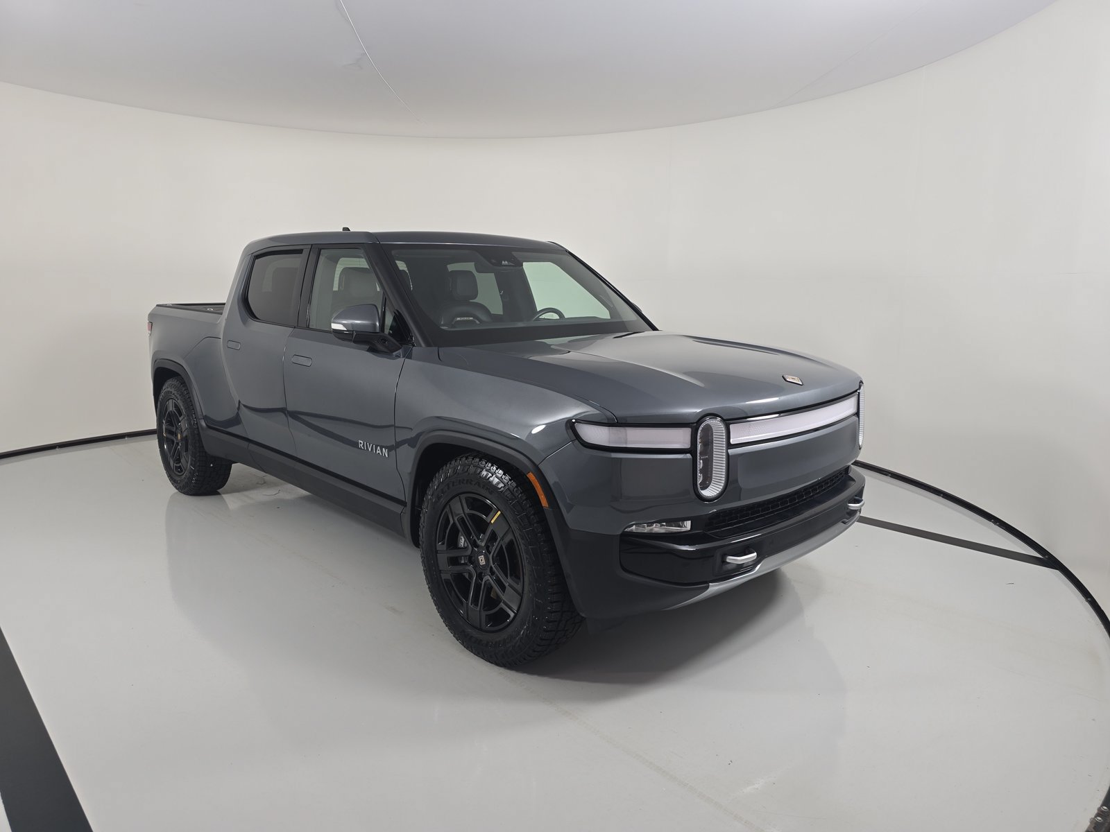 Used 2024 Rivian R1T Adventure Dual AWD/4WD image 7