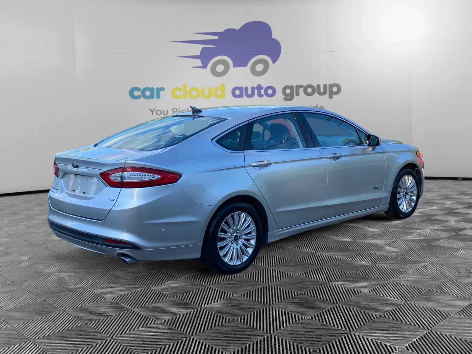 Used 2013 Ford Fusion Energi SE FWD image 5
