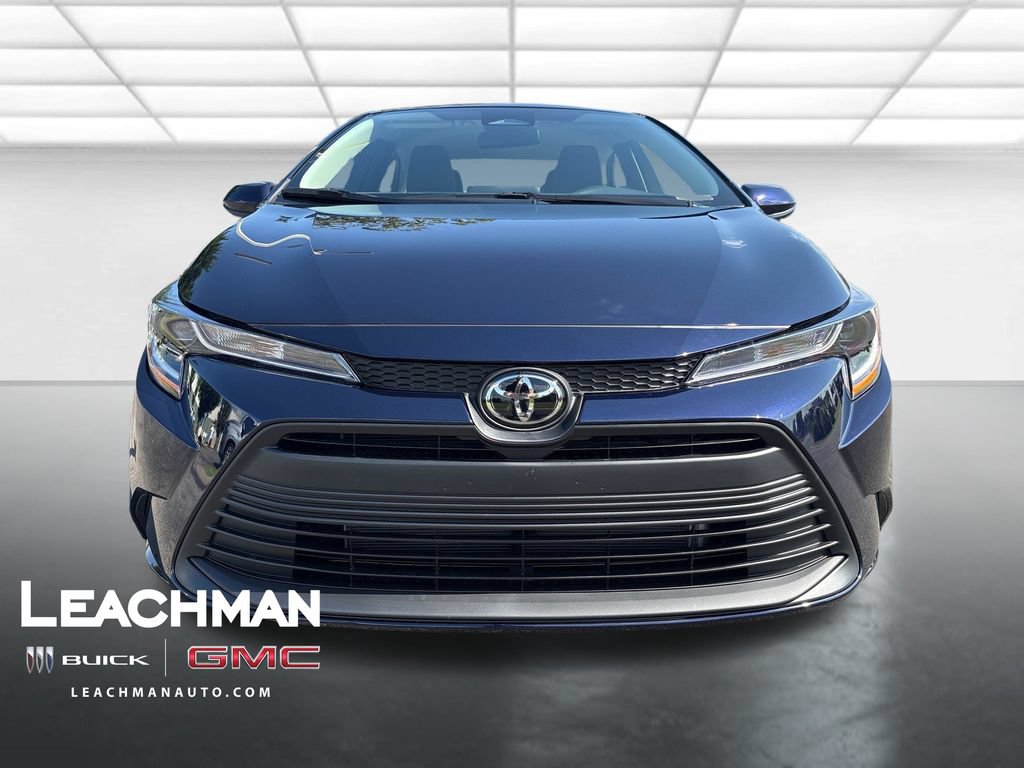 Used 2025 Toyota Corolla LE FWD image 9