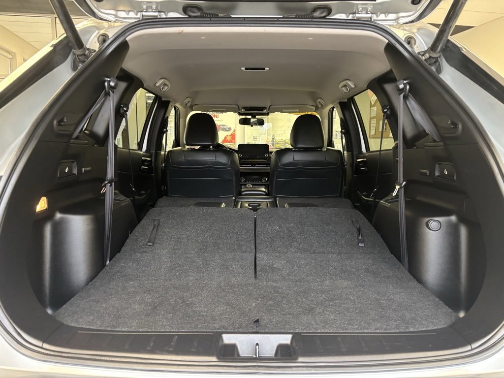 Used 2024 Mitsubishi Outlander SE image 27