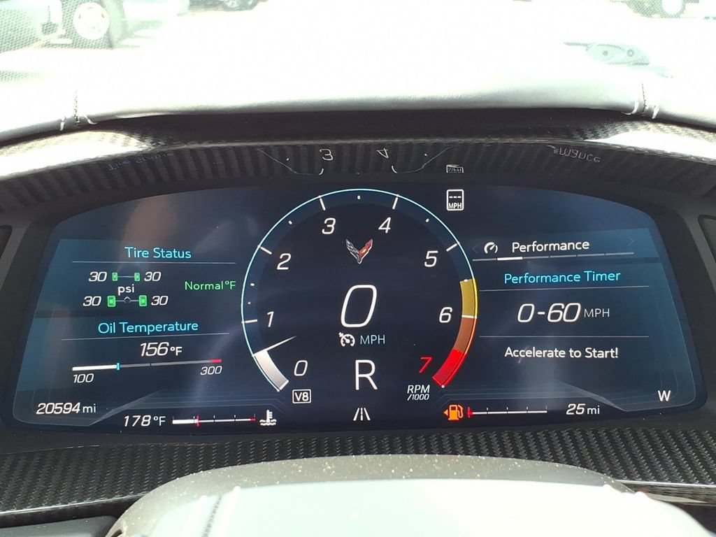 Used 2022 Chevrolet Corvette Stingray Premium Conv w/ Z51 Performance Package RWD image 27