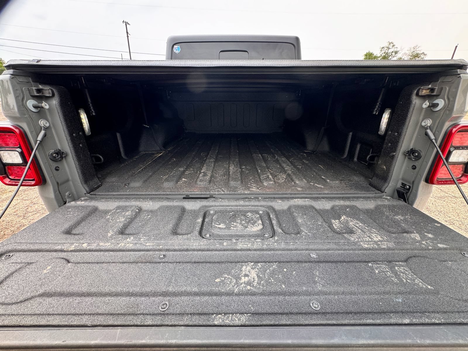 Used 2021 Jeep Gladiator Mojave AWD/4WD image 7