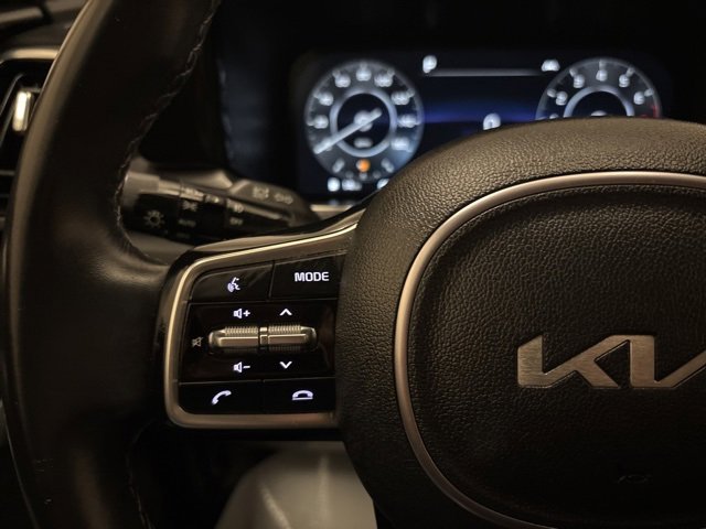 Certified 2023 Kia Sorento SX image 19