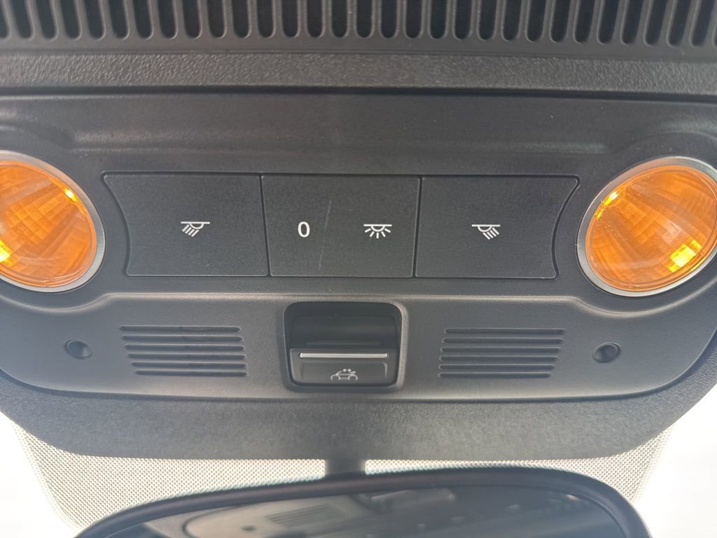 Used 2016 Volkswagen Beetle 1.8T image 41