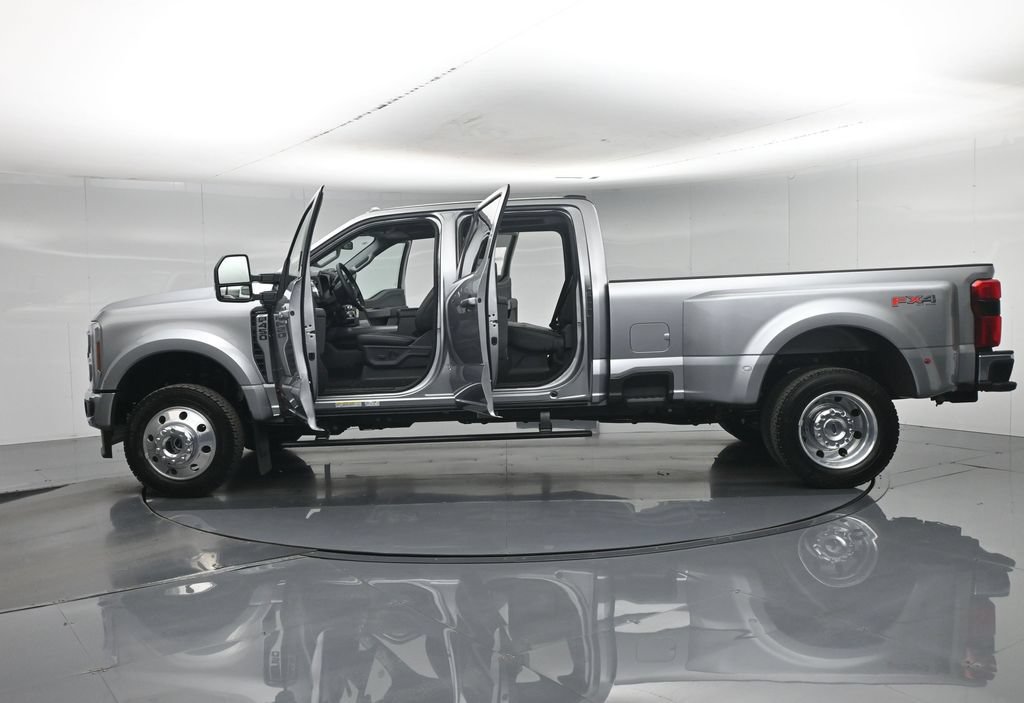 New 2027 Ford F450 Lariat w/ Lariat Ultimate Package AWD/4WD image 4