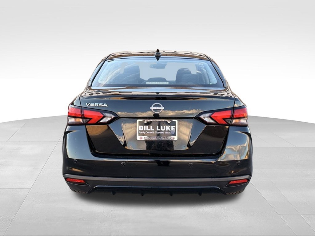 Used 2025 Nissan Versa SV w/ Trunk Package FWD image 8