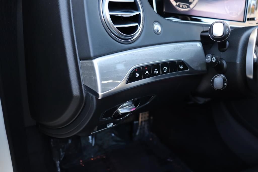 Used 2015 Mercedes-Benz S 63 AMG 4MATIC Sedan image 42