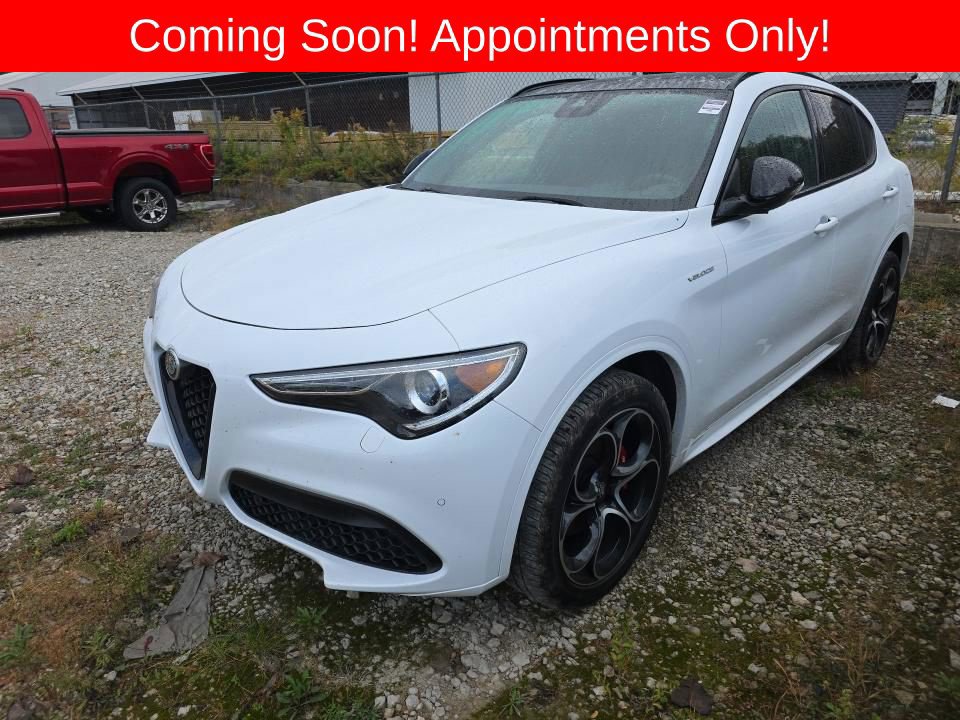 Used 2023 Alfa Romeo Stelvio Veloce AWD/4WD image 1