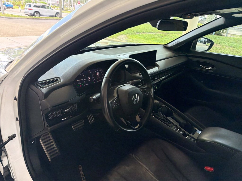 Used 2023 Honda Accord Sport image 6
