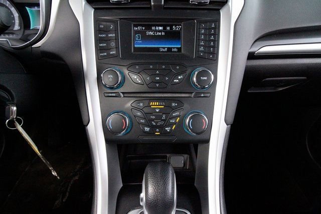 Used 2014 Ford Fusion SE image 8