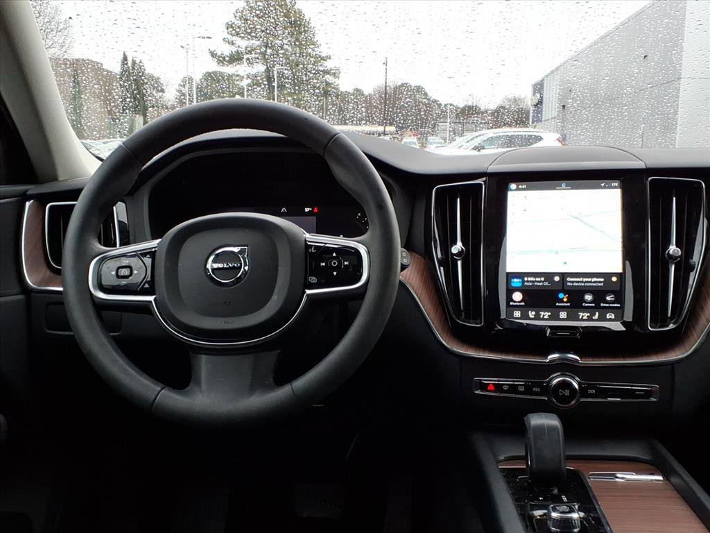 Certified 2023 Volvo XC60 B5 Plus w/ Climate Package image 10