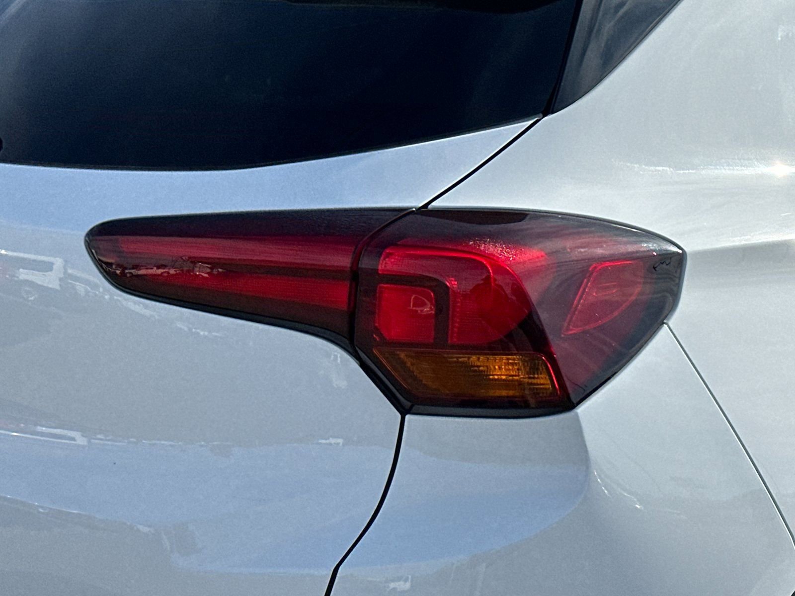 Used 2024 Buick Encore GX Preferred FWD image 25