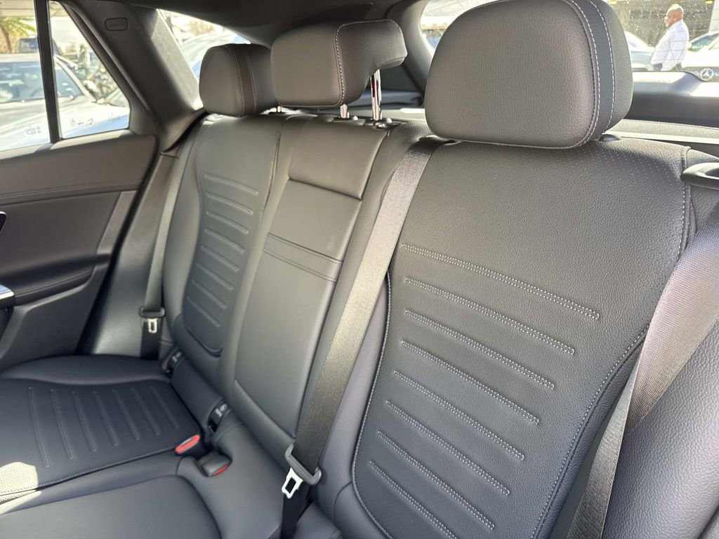 New 2026 Mercedes-Benz GLC 300 4MATIC image 6