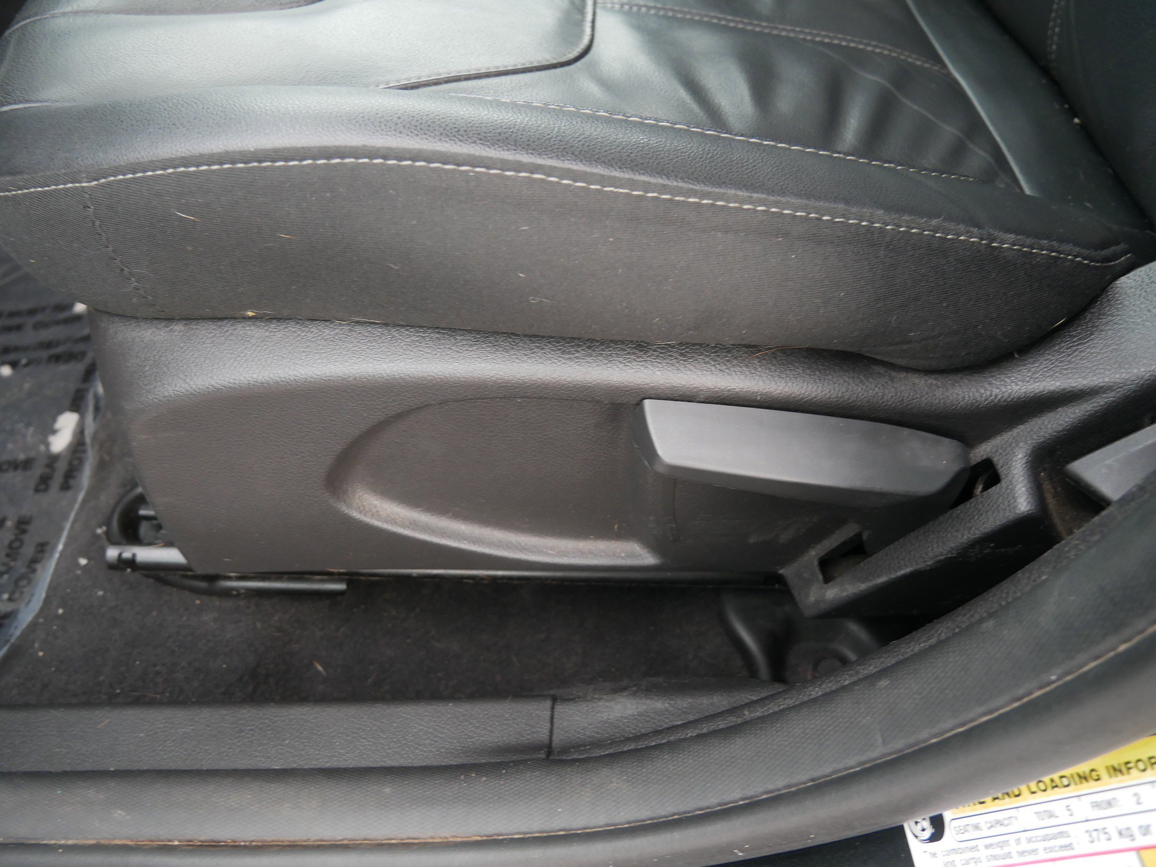 Used 2015 Ford Focus SE image 19