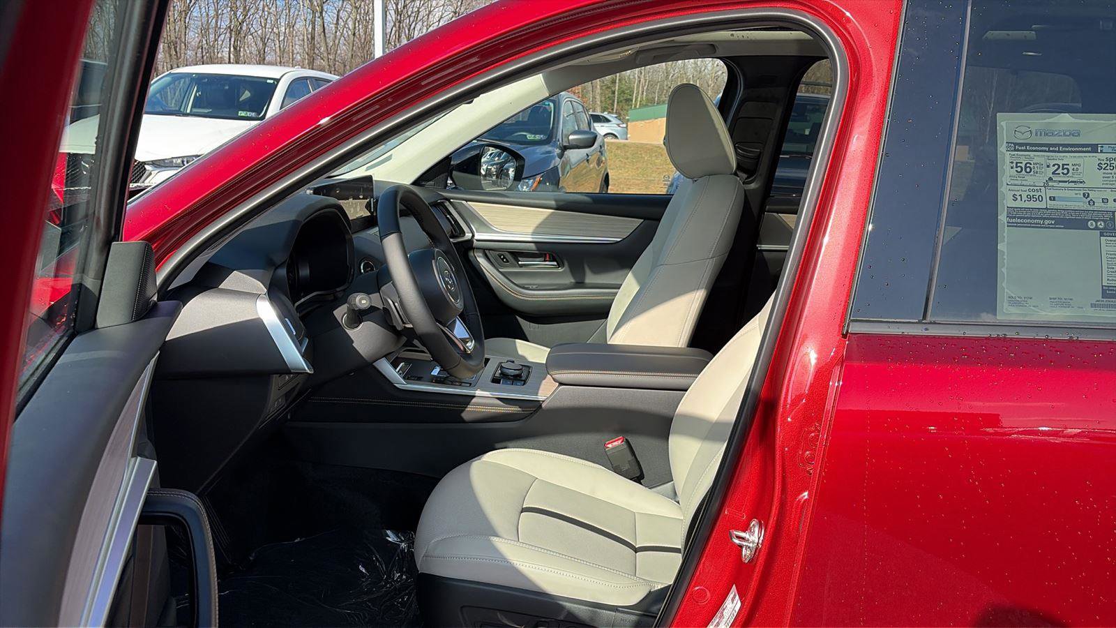 New 2025 MAZDA CX-70 Plug-In Hybrid w/ Premium Pkg image 15
