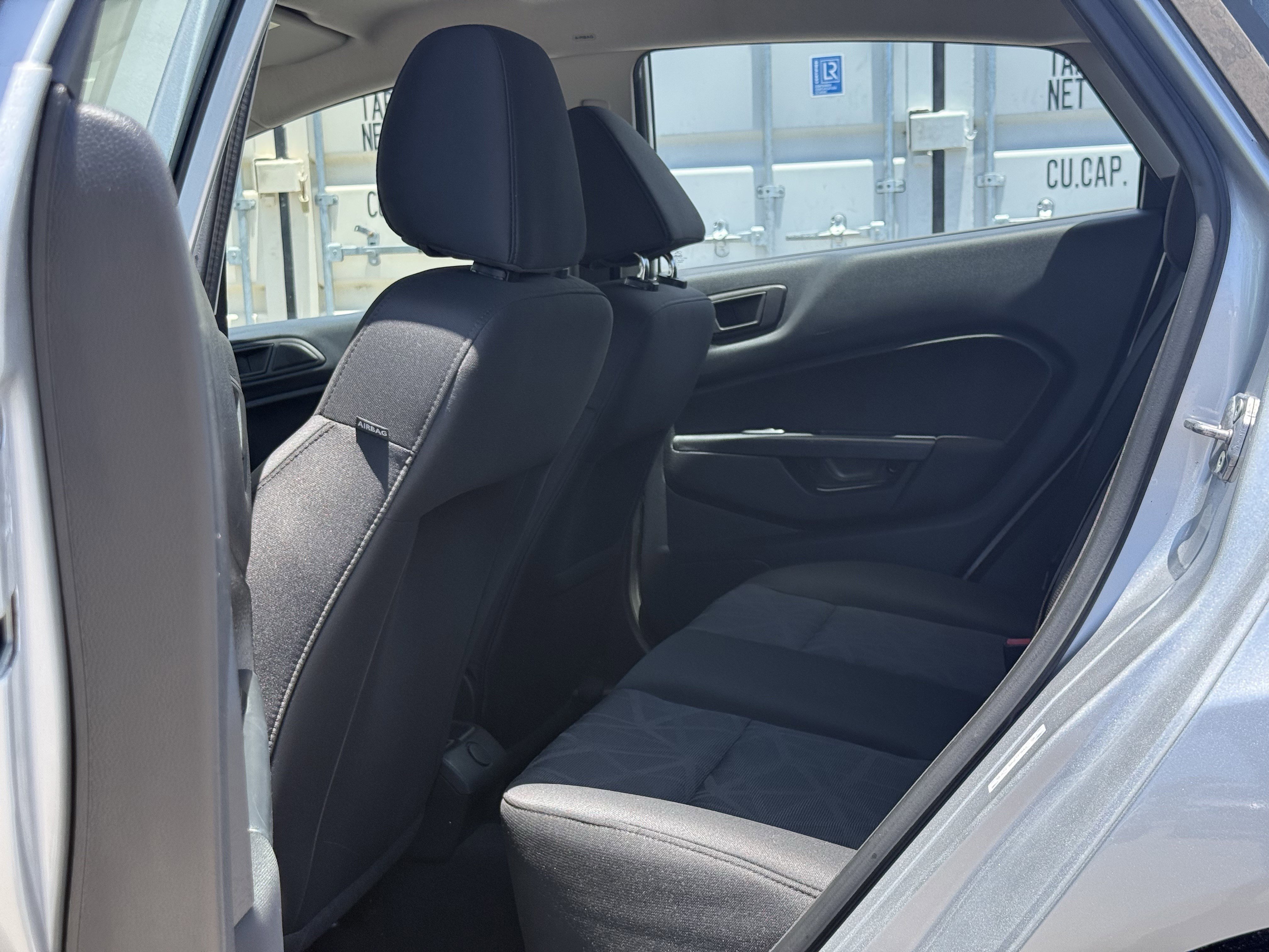 Used 2013 Ford Fiesta SE w/ Super Fuel Economy Pkg FWD image 13