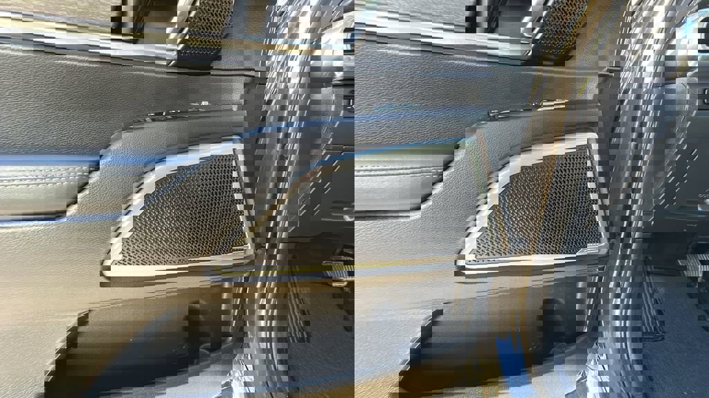 Used 2022 Kia Telluride EX w/ EX Premium Package image 23