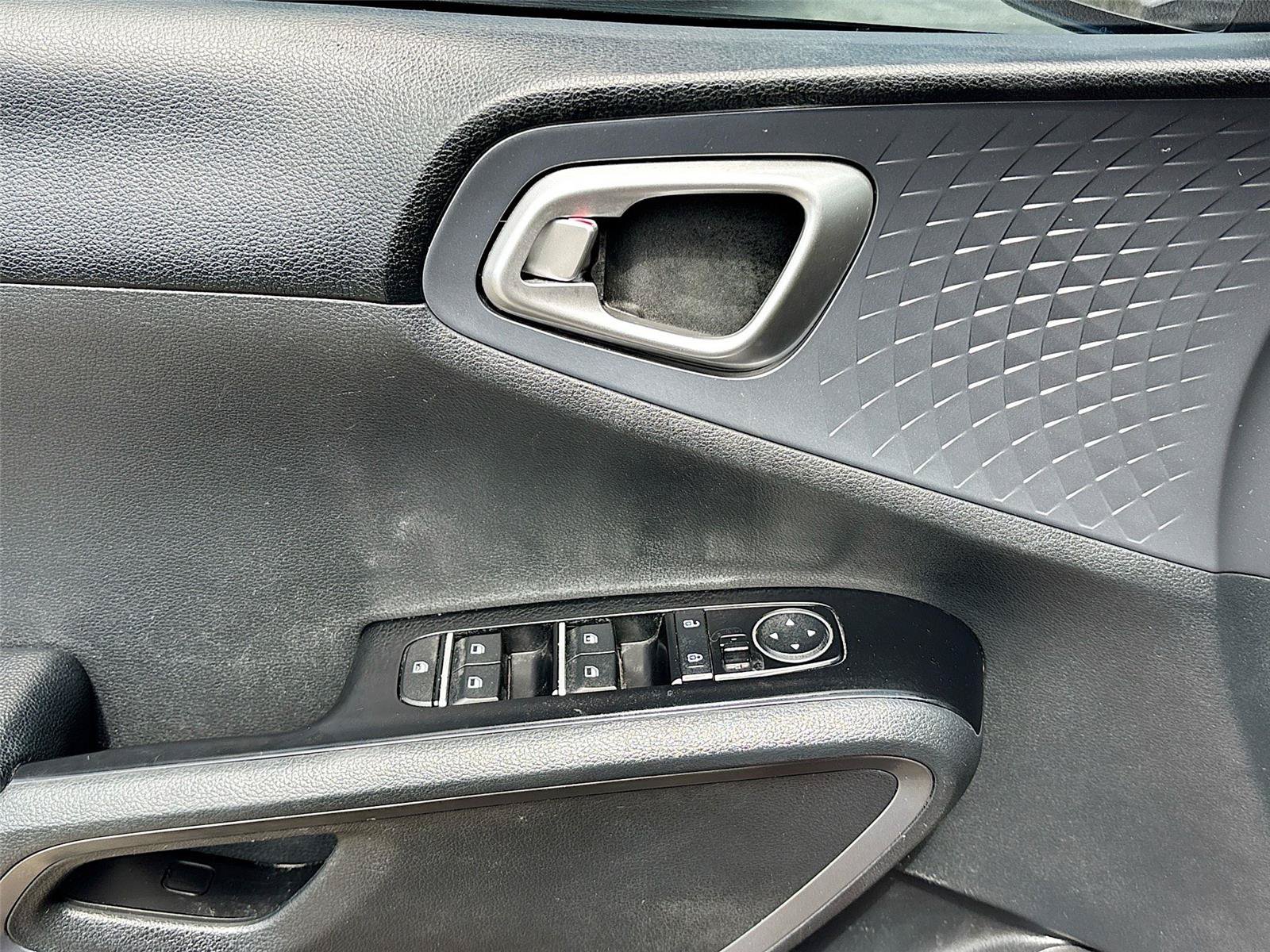 Used 2020 Kia Soul GT-Line FWD image 17