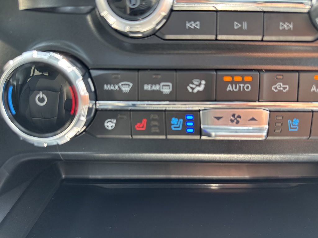 New 2025 Ford F350 Lariat w/ Lariat Ultimate Package image 32