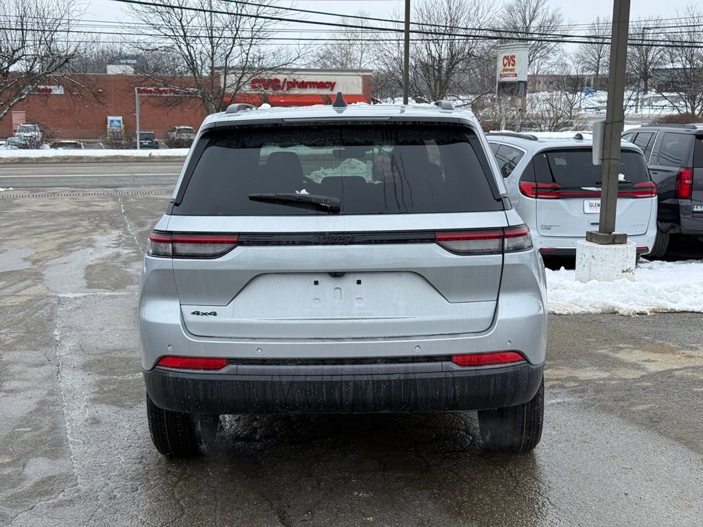New 2026 Jeep Grand Cherokee Altitude AWD/4WD image 7