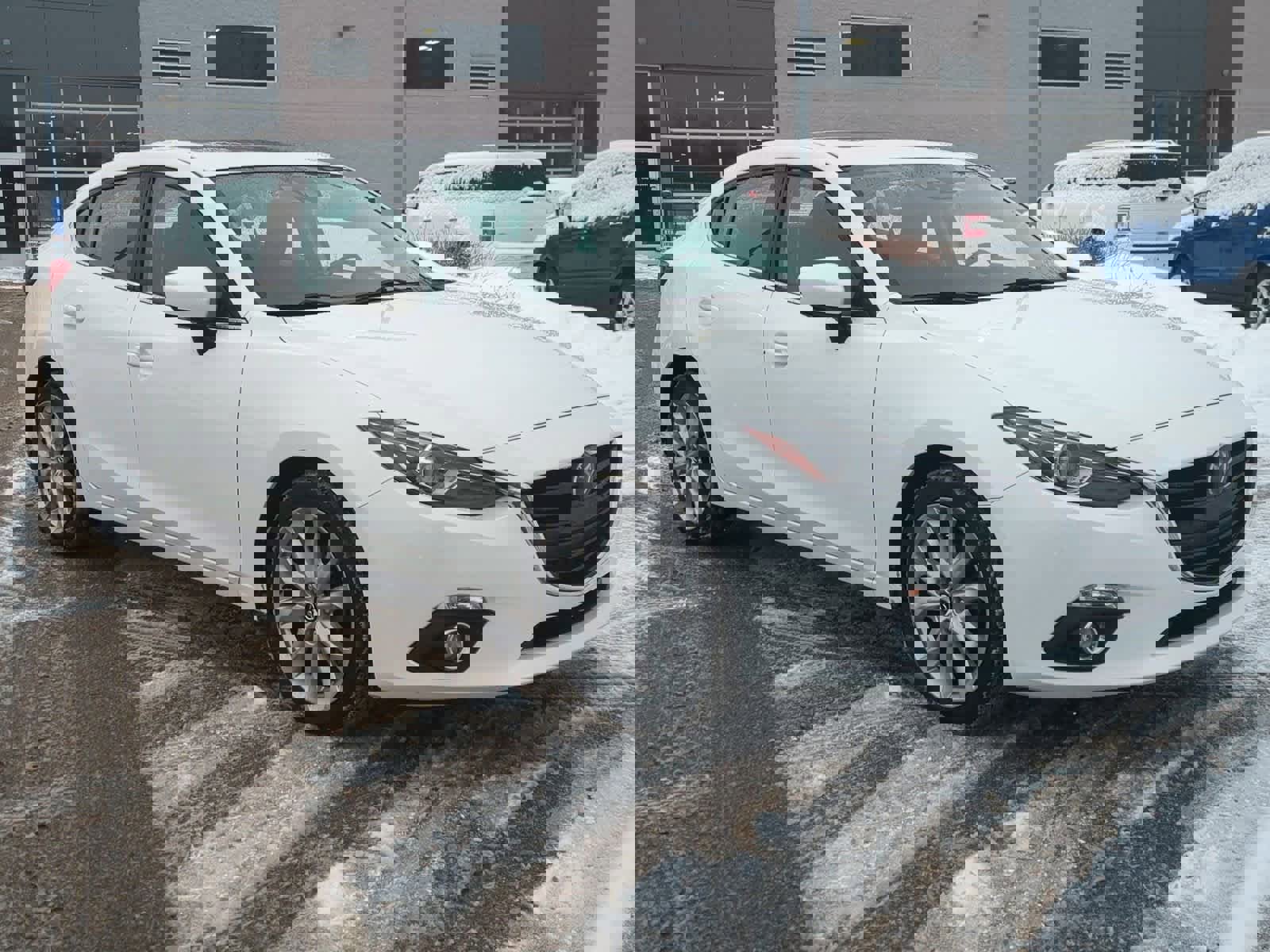 Used 2014 MAZDA MAZDA3 s Grand Touring w/ Technology Package image 2