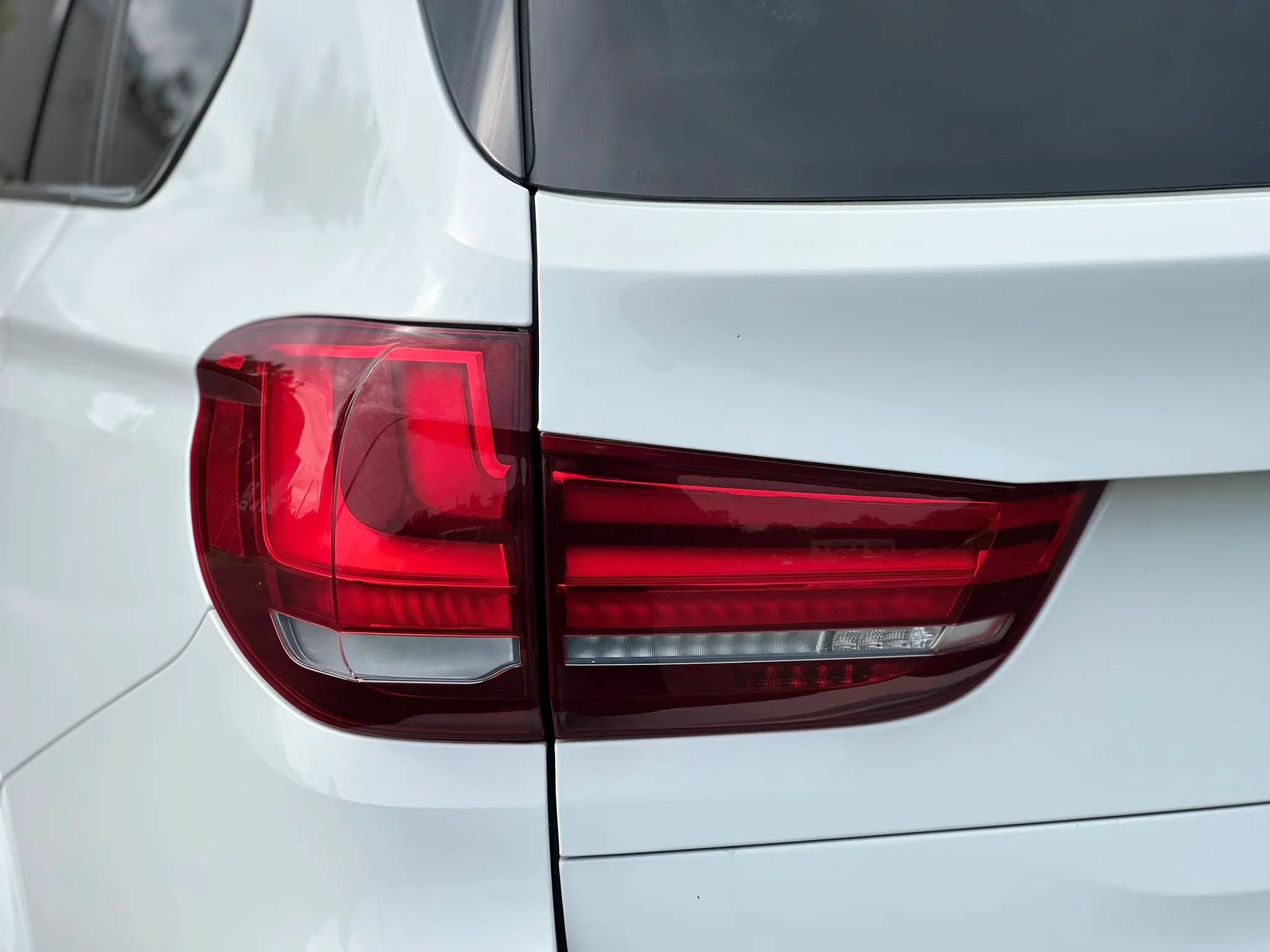 Used 2016 BMW X5 xDrive35i w/ M Sport AWD/4WD image 11