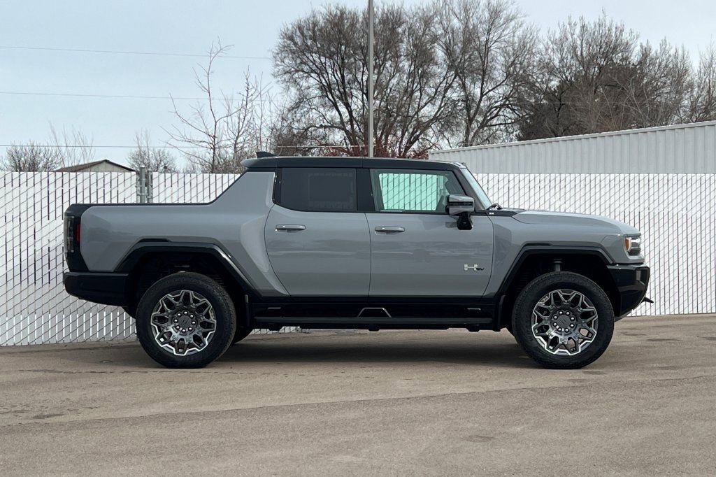 New 2025 GMC Hummer EV 3X AWD/4WD image 3