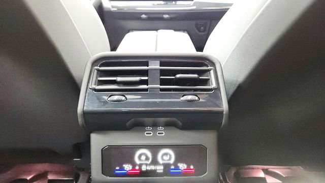 Used 2026 BMW 530i RWD image 37