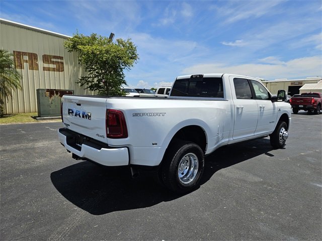 New 2025 RAM 3500 Laramie image 12