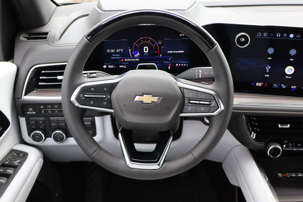New 2025 Chevrolet Suburban Premier image 19