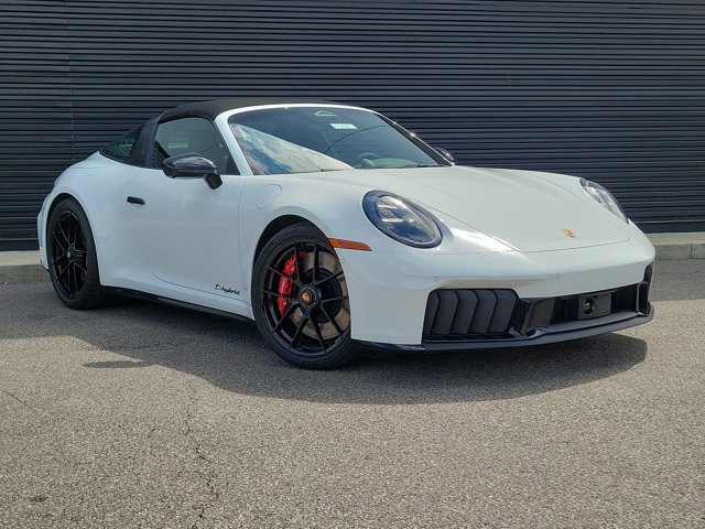 Used 2026 Porsche 911 Targa 4 GTS AWD/4WD image 3