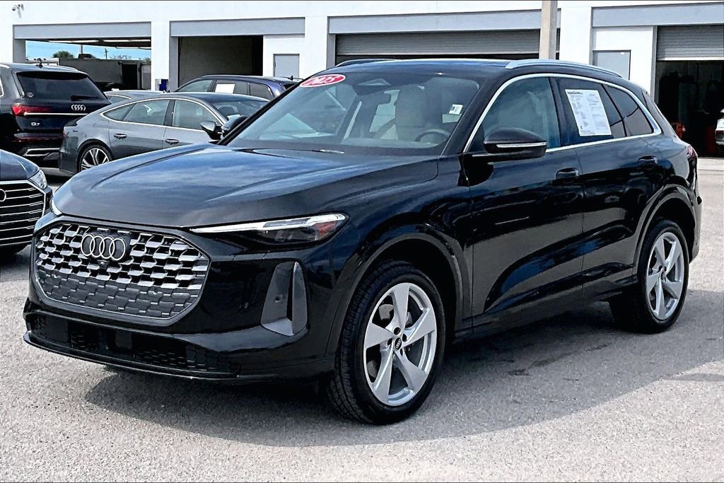 Used 2025 Audi Q5 Premium Plus image 9