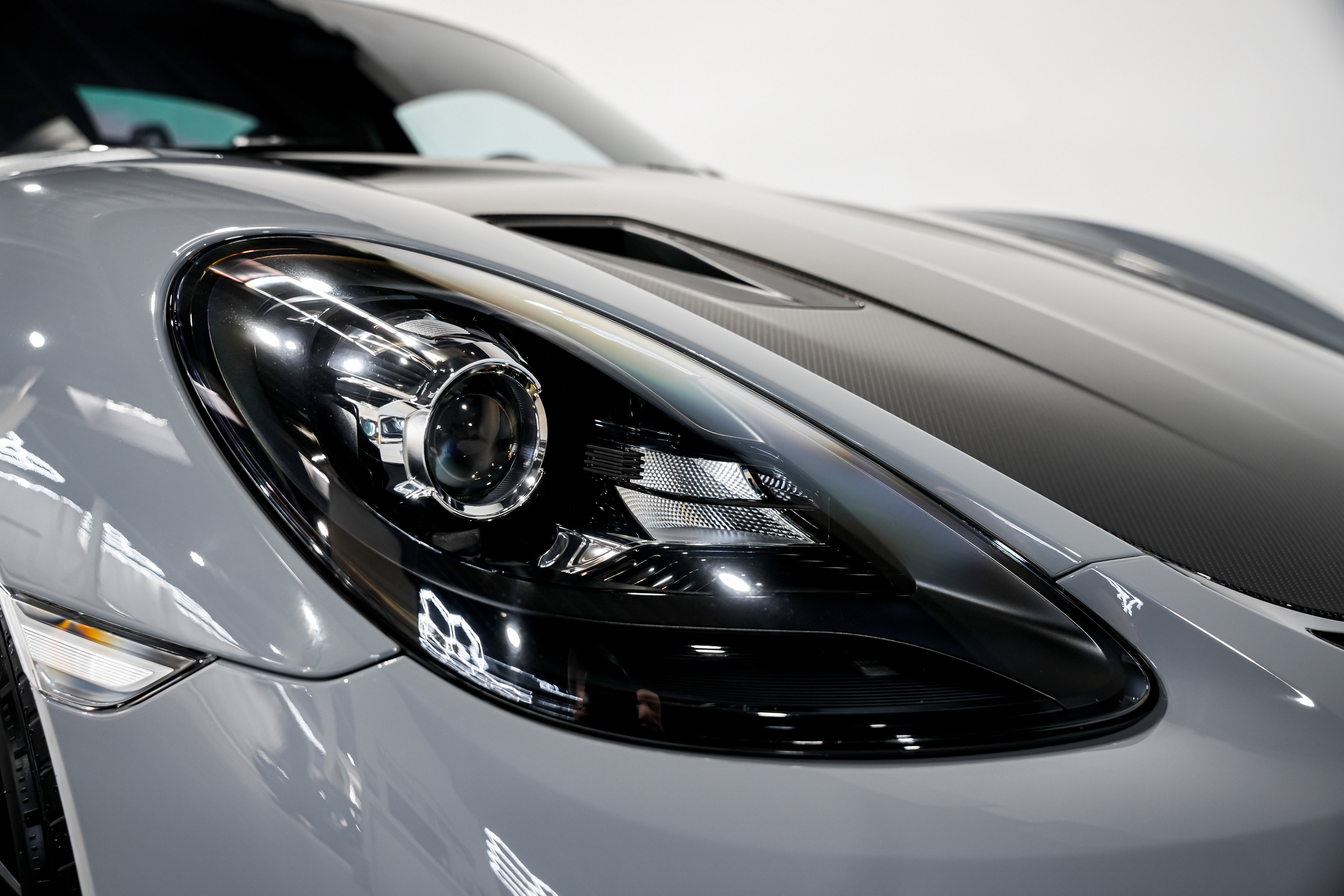 Used 2023 Porsche 718 Cayman GT4 RS RWD image 36