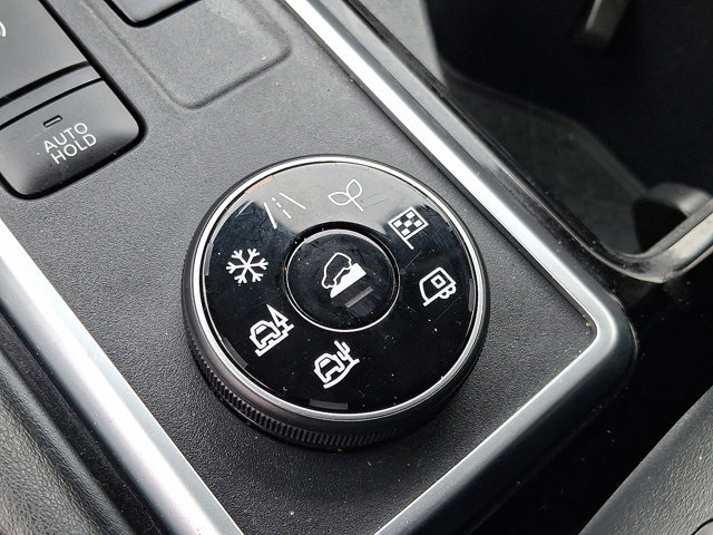 Certified 2022 Nissan Pathfinder SV image 23
