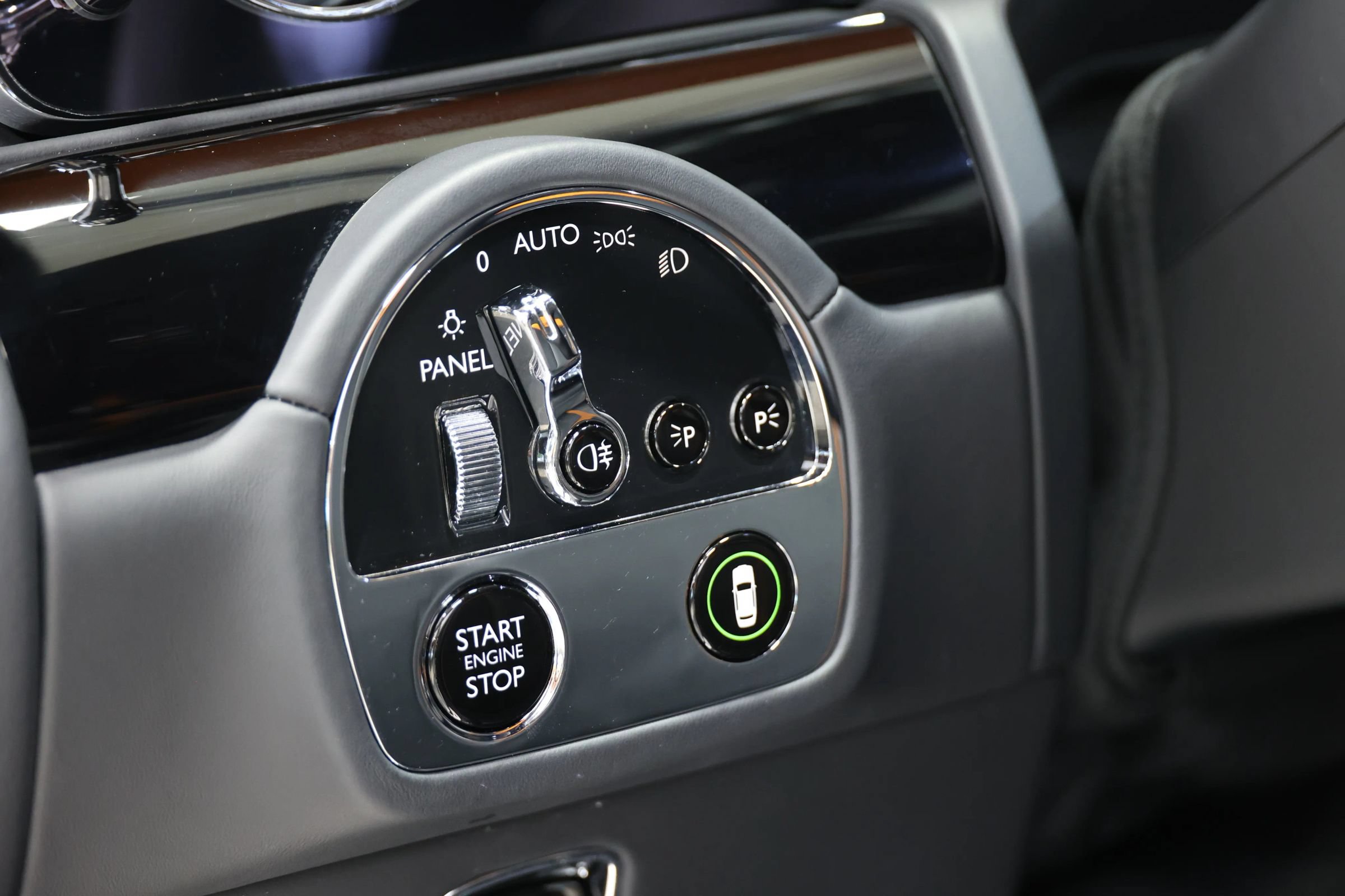Used 2021 Rolls-Royce Ghost AWD/4WD image 32