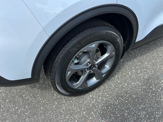 Certified 2025 Ford Escape ST-Line Select AWD/4WD image 34