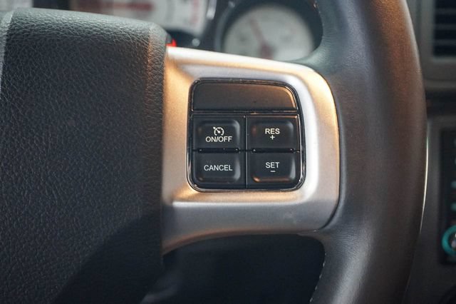 Used 2013 Dodge Challenger R/T Plus RWD image 18