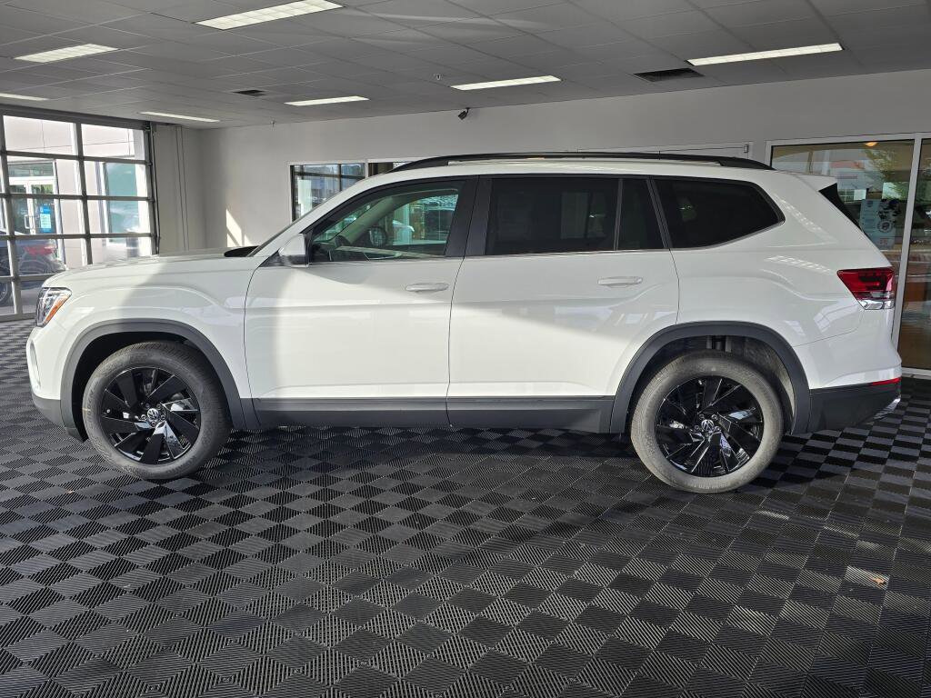 New 2024 Volkswagen Atlas SE image 7