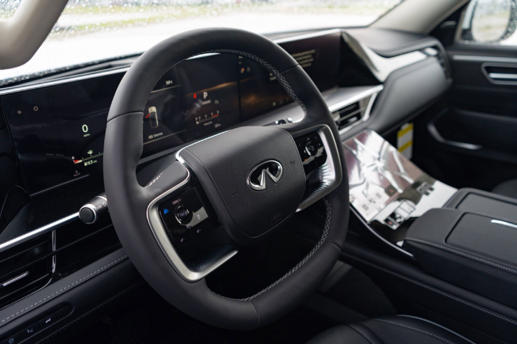New 2026 INFINITI QX80 Luxe RWD image 7